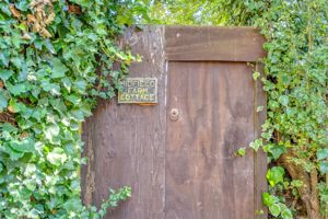 Photo 33- click for photo gallery